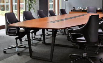 DESKS | MEETING | NOTE